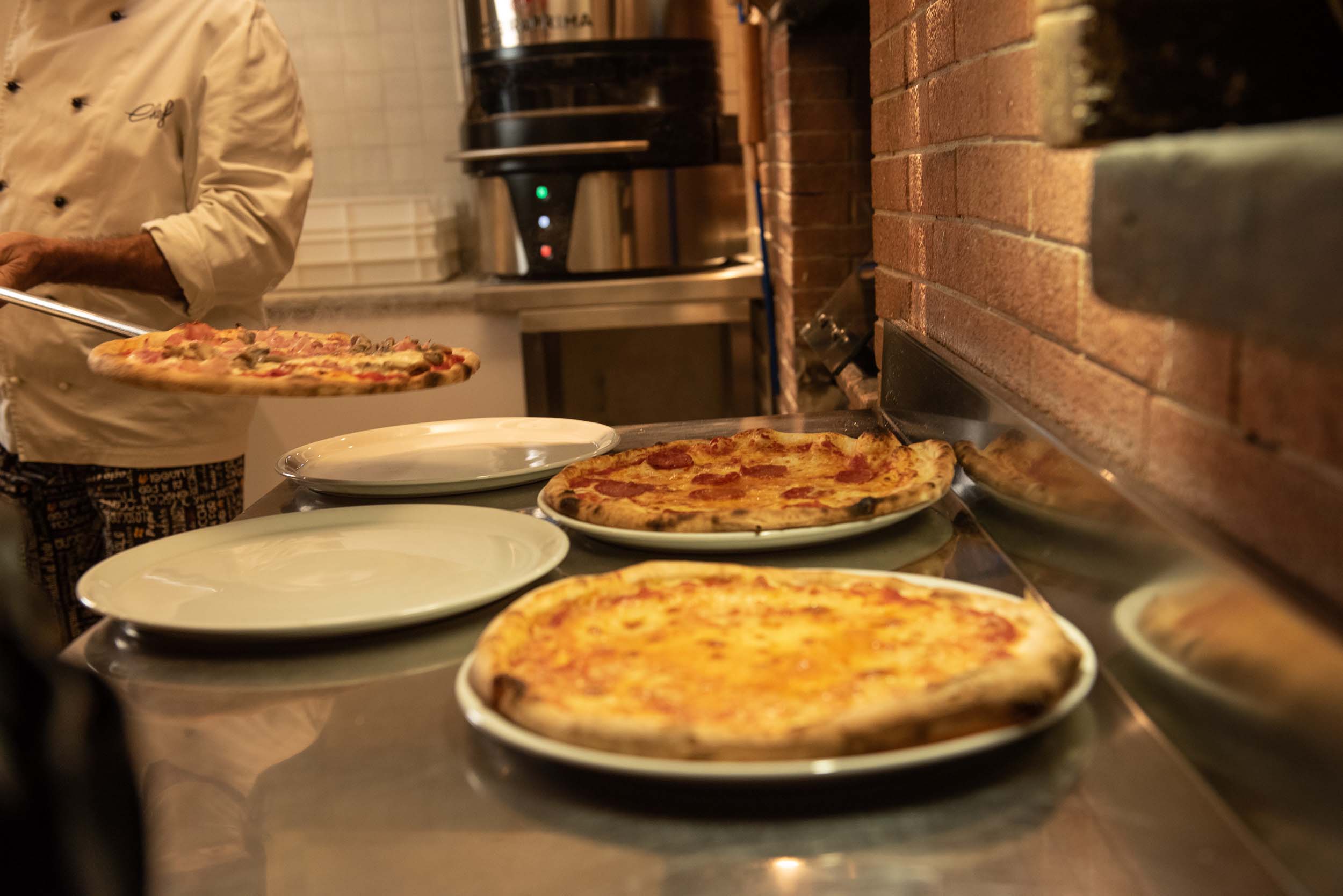 The Pizza Stretcher OperaPrima can stretch artisan and high quality pizzas.